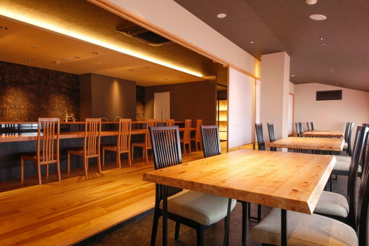 Hokuriku Yamashiro Onsen Hotel Kikyou Kaga  Bagian luar foto
