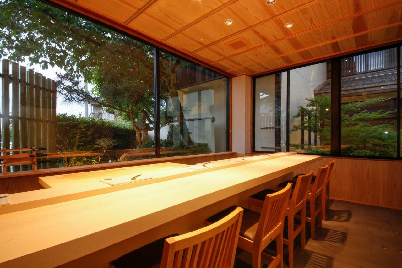 Hokuriku Yamashiro Onsen Hotel Kikyou Kaga  Bagian luar foto